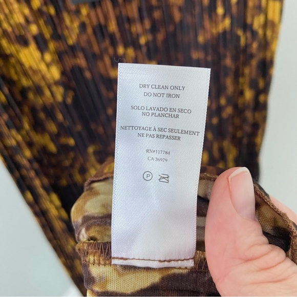 NWT Rails Ami Plisse Slip Dress Tortoiseshell size Small - Picture 11 of 14